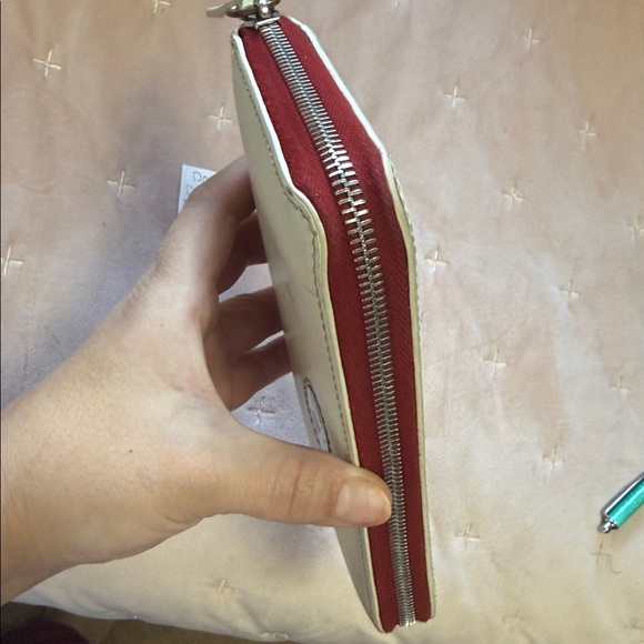 Dooney & Bourke LG Toscana Cream and Red Leather Wallet - Picture 2 of 14